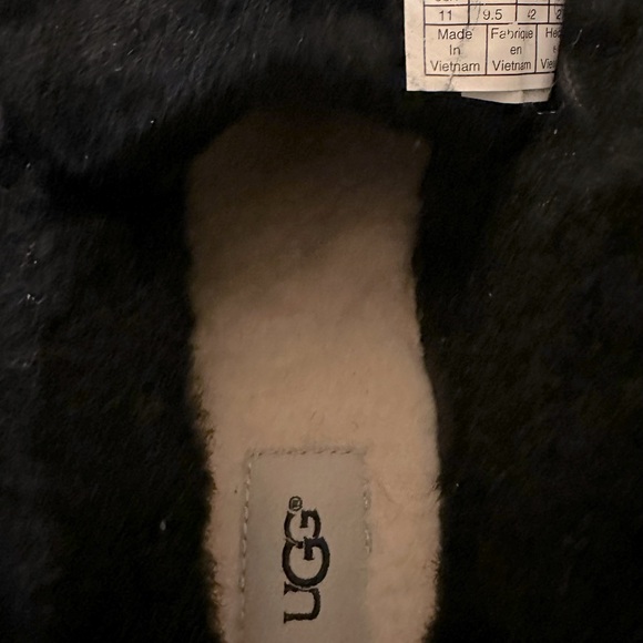 UGG JEOVANA SUEDE WATERPROOF WEDGE ANKLE BOOT SIZE 11 WOMEN - Picture 16 of 16